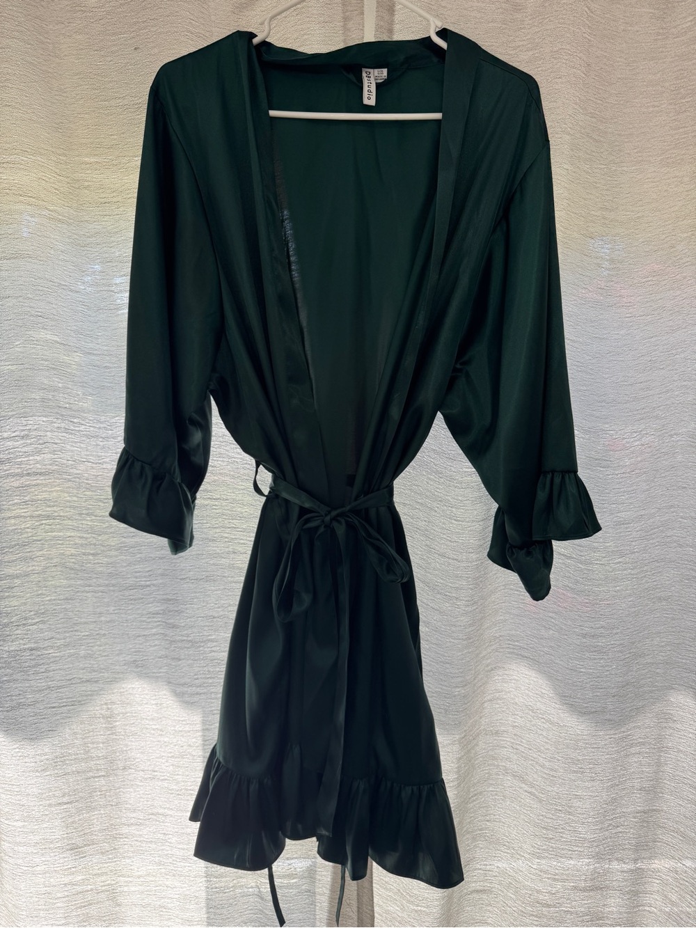 NWOT DB Studio Emerald Green Satin Robe